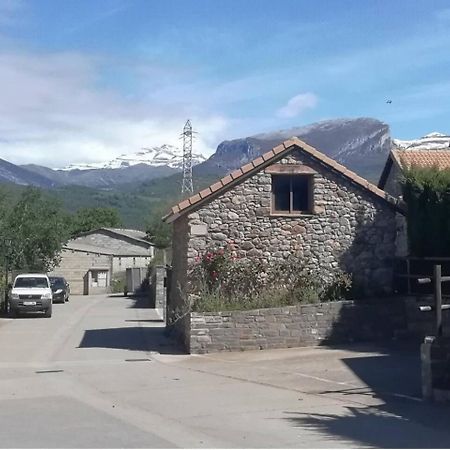 Duplex La Valle Ordesaainsa لاسبونا المظهر الخارجي الصورة