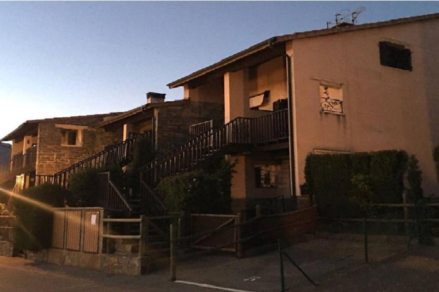 Duplex La Valle Ordesaainsa لاسبونا المظهر الخارجي الصورة